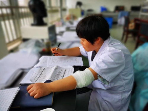 張育林副市長深入調研省特種安全防護產品質量監督檢驗中心，強調筑牢紡織品服裝質量安全防線